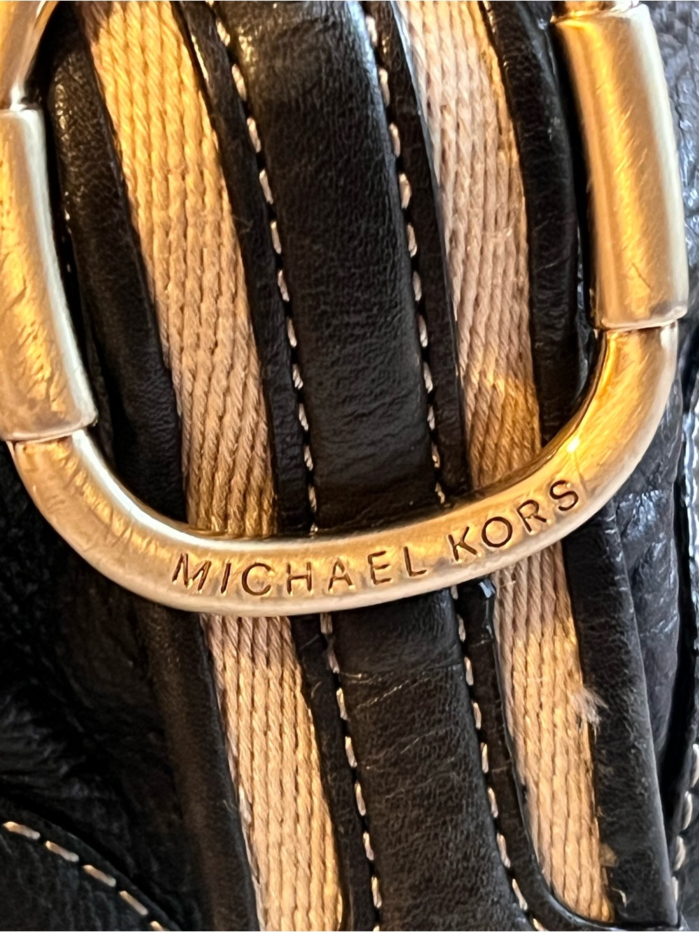 Michael Kors Black pebble Leather Shoulder Bag with Striped Strap - Picture 5 of 12